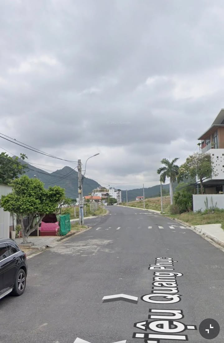 Bán lô đất biệt thự mặt tiền Triệu Quang Phục 300m² giá 6.426 tỷ - Sổ hồng lâu dài!