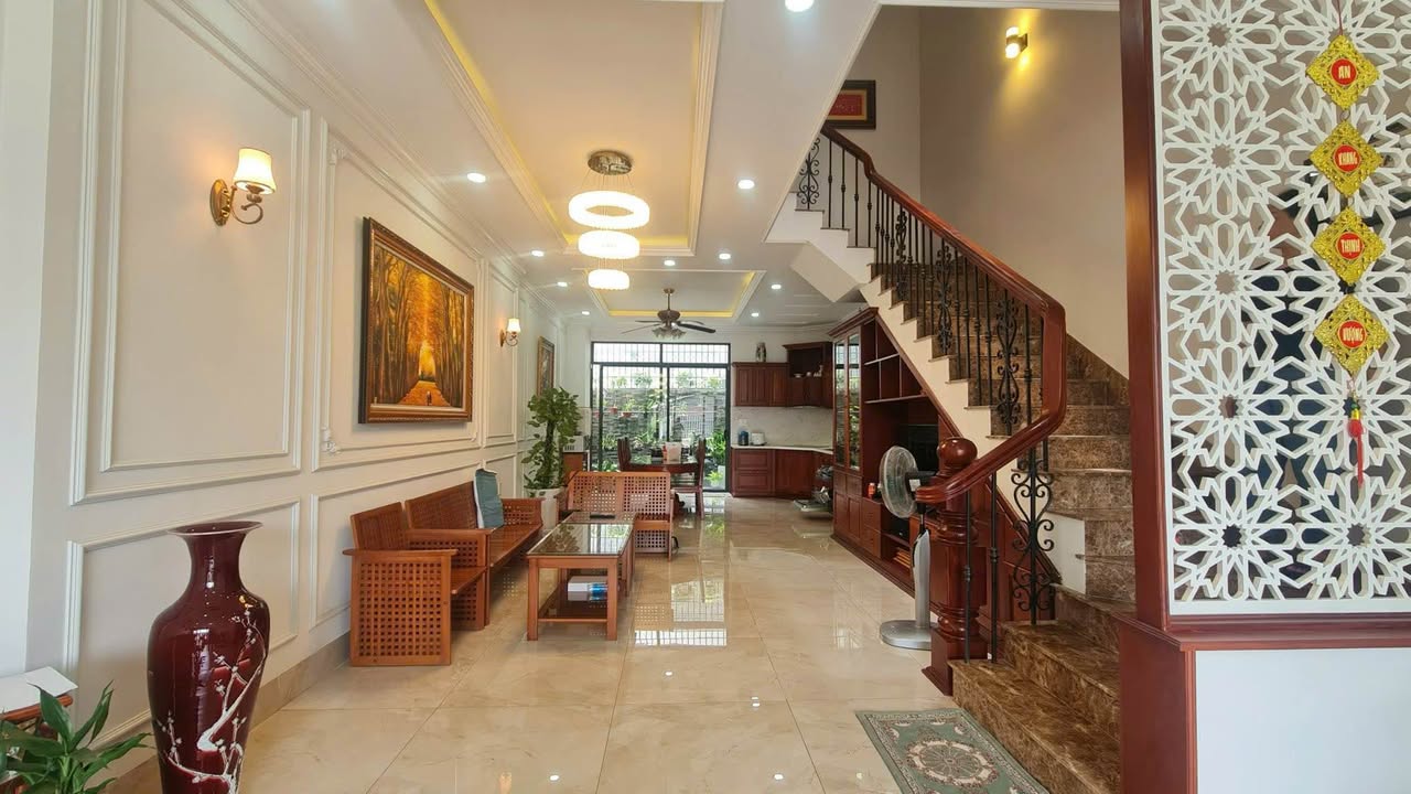 Nhà nguyên căn KĐT Hà Quang 1, Nha Trang - 3 tầng, 3PN, đầy đủ nội thất