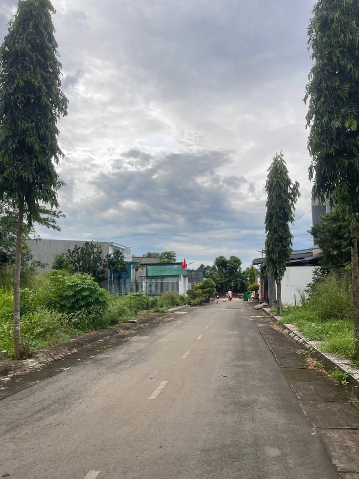 Đất thổ cư chính chủ tại Long Khánh 100m² giá 1.15 tỷ - Sổ đỏ riêng từng lô!