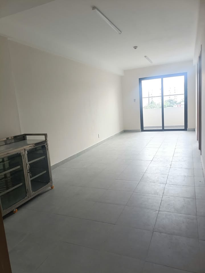 Căn hộ chung cư Golden City An Giang 51m² giá 3 triệu - Ban công mát mẻ view cầu Tôn Đức Thắng!