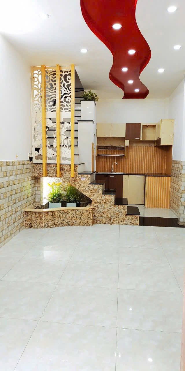 Nhà riêng 47 Phan Văn Năm, Tân Phú 21m² giá 2.9 tỷ - Hẻm ba gác thông thoáng!