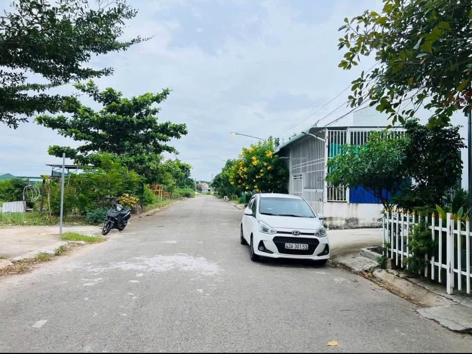 Đất nền TĐC Hàm Liêm 3 Bình Thuận 95m² giá 1 tỷ - Vị trí đắc địa gần chợ và trường học!