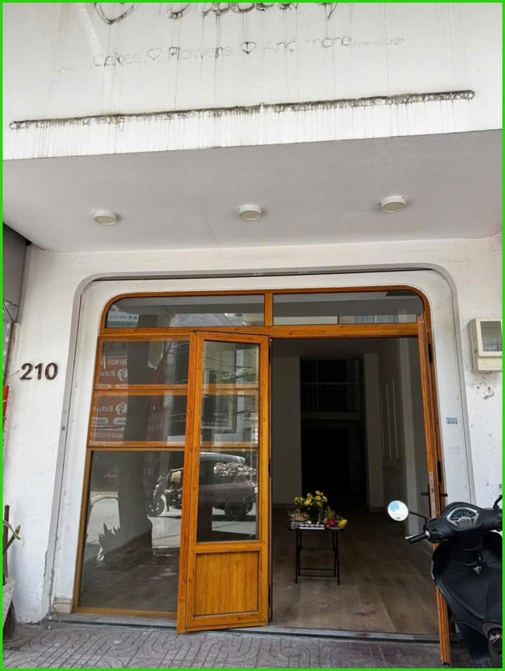 Nhà mặt tiền đường D5, Bình Thạnh 90m² giá 50 triệu - Kinh doanh sầm uất!