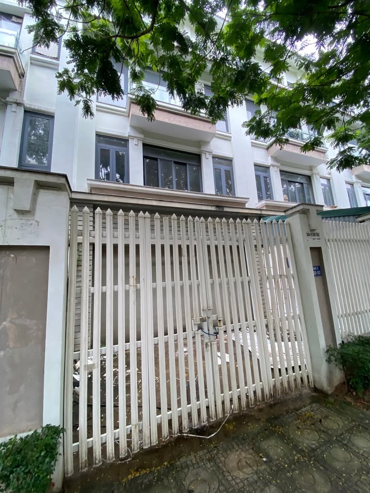 Nhà vườn Geleximco Hà Đông 120m² giá 13 triệu - Cho thuê lâu dài, ổn định!