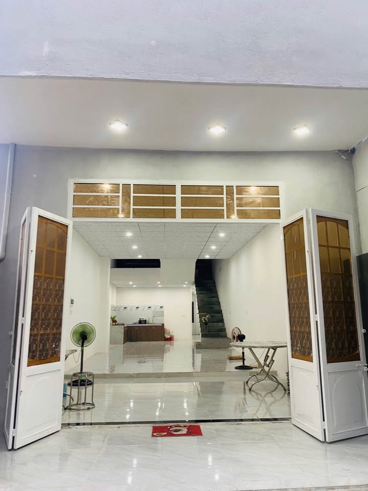 Nhà cho thuê tại đường Nguyễn Nhàn, quận Cẩm Lệ, 118m² - Sẵn sàng vào ở!