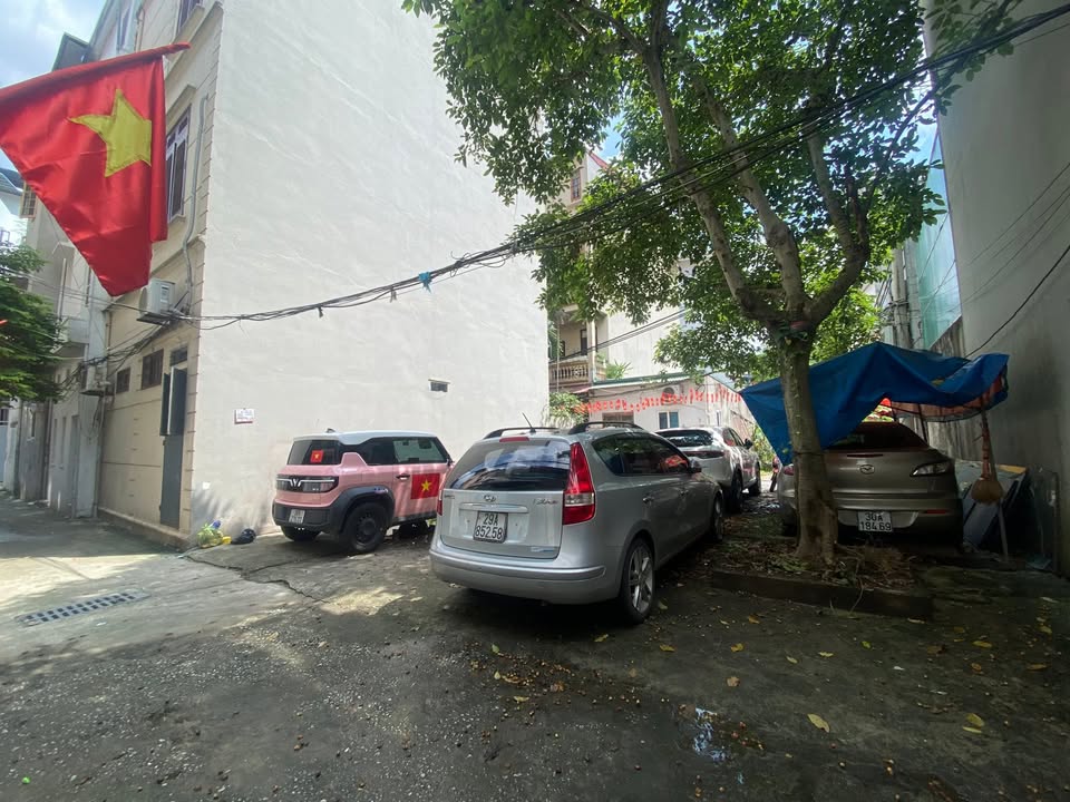 Nhà riêng Ngọc Lâm 52.7m² giá thỏa thuận - Mặt tiền rộng, ô tô đỗ ngày đêm!