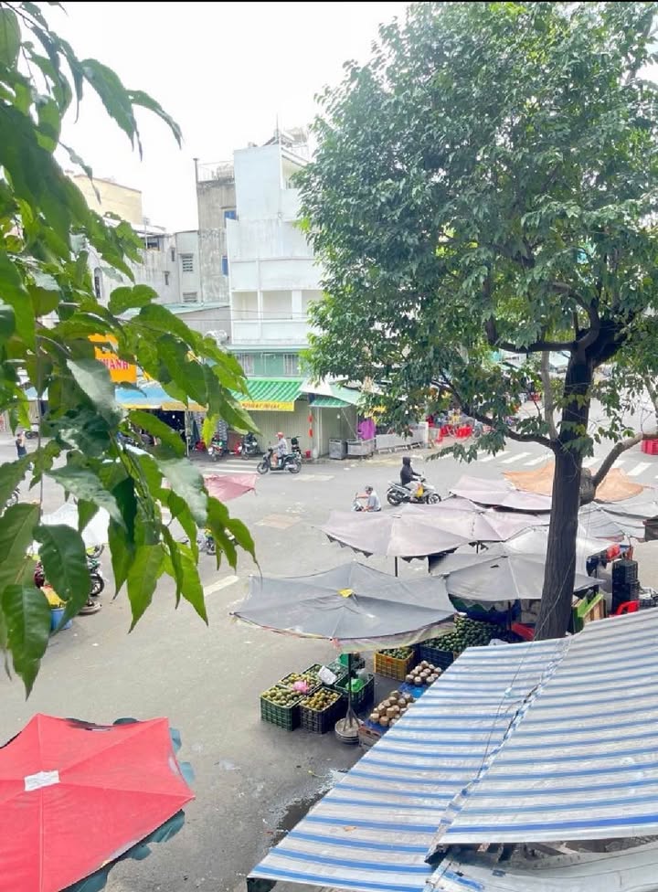 Chung cư Bạch Vân Quận 5 72m² giá chỉ 3.2 tỷ - Sổ hồng riêng sang tên ngay!