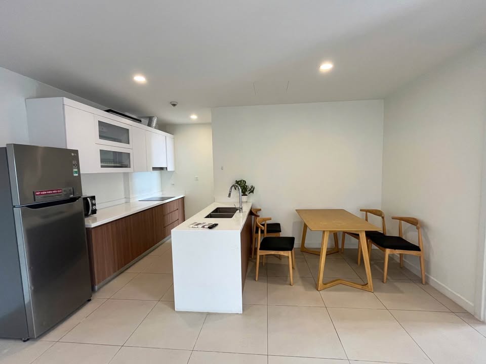 Căn hộ Kosmo Tây Hồ 84m² giá 8.8 tỷ - Sẵn sổ giao dịch ngay!