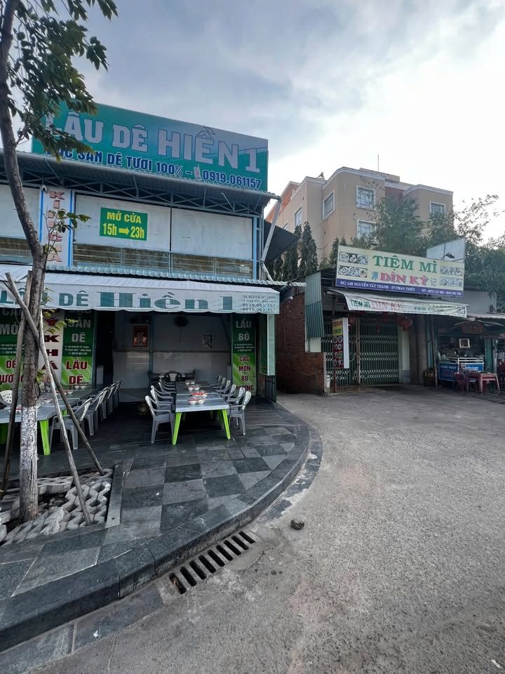 Nhà cấp 4 hẻm Nguyễn Tất Thành, Phan Thiết 101m² giá 1.5 tỷ - Dọn vào ở ngay!