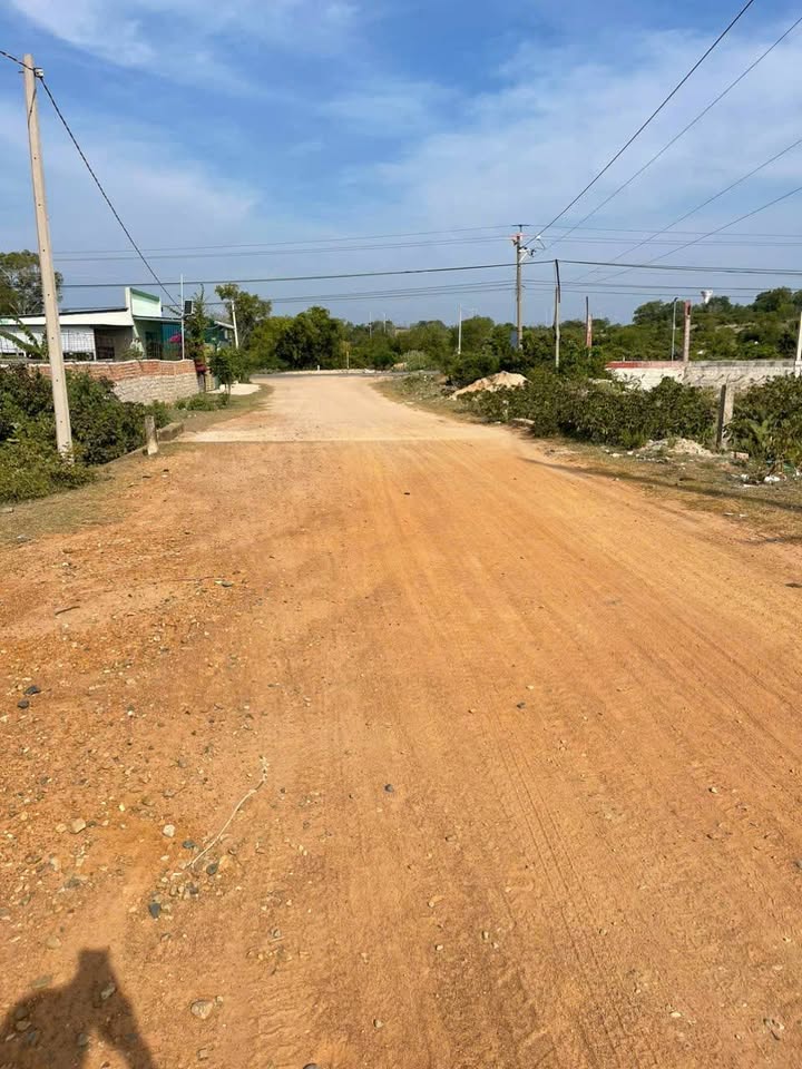 Đất liền kề Võ Thị Sáu 312m² giá 600 triệu - Đầu tư sinh lời ngay!