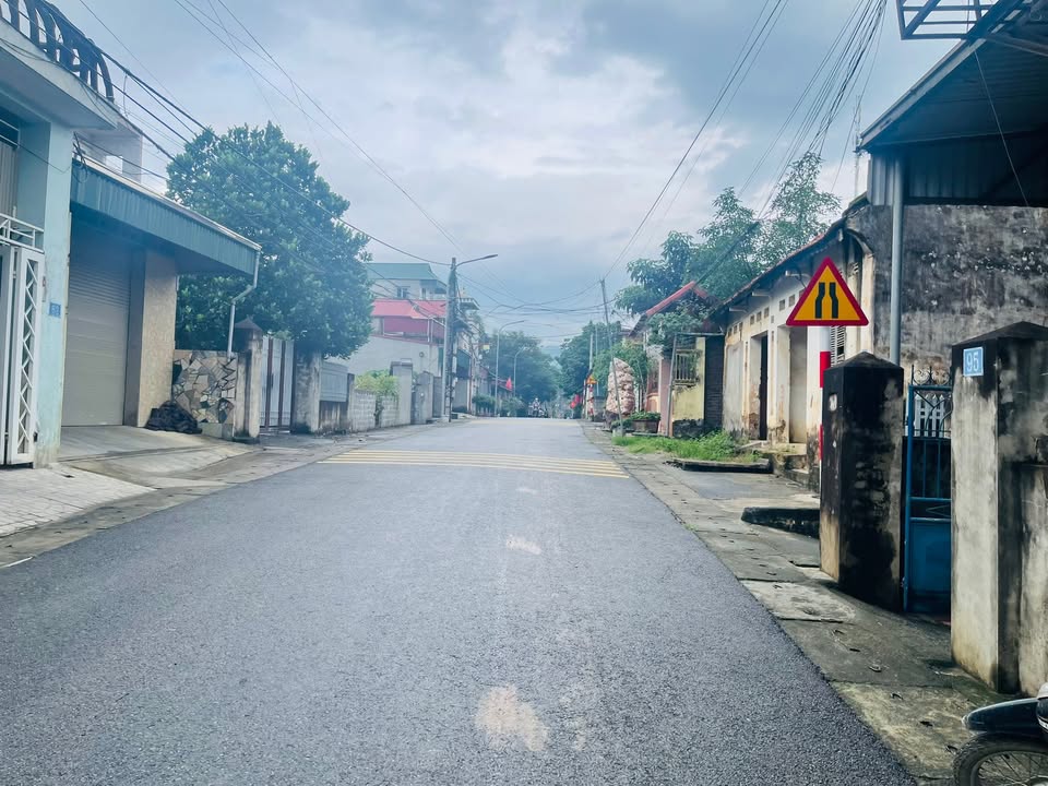 Đất nền Tiểu khu 8, thị trấn Lương Sơn, Hoà Bình 102m² giá 1.1 tỷ - Cơ hội đầu tư tuyệt vời!