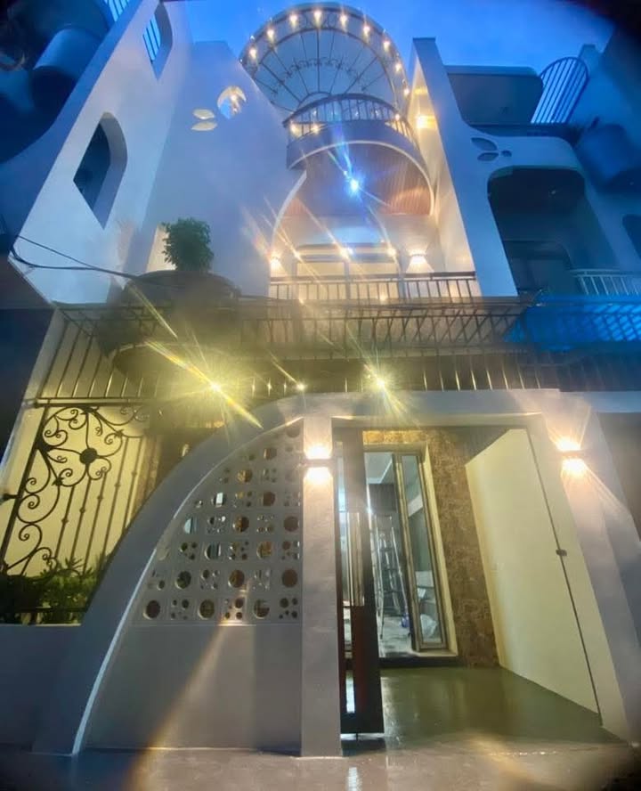 Nhà 3 tầng mới xây tại Tô Hiến Thành, Mỹ Xá - Giá 2.2 tỷ, thương lượng!