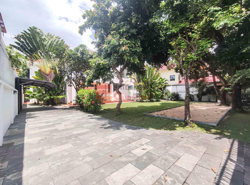 Biệt thự cho thuê đường Trần Não, An Khánh, Quận 2 - Diện tích 850m², giá 108 triệu/tháng