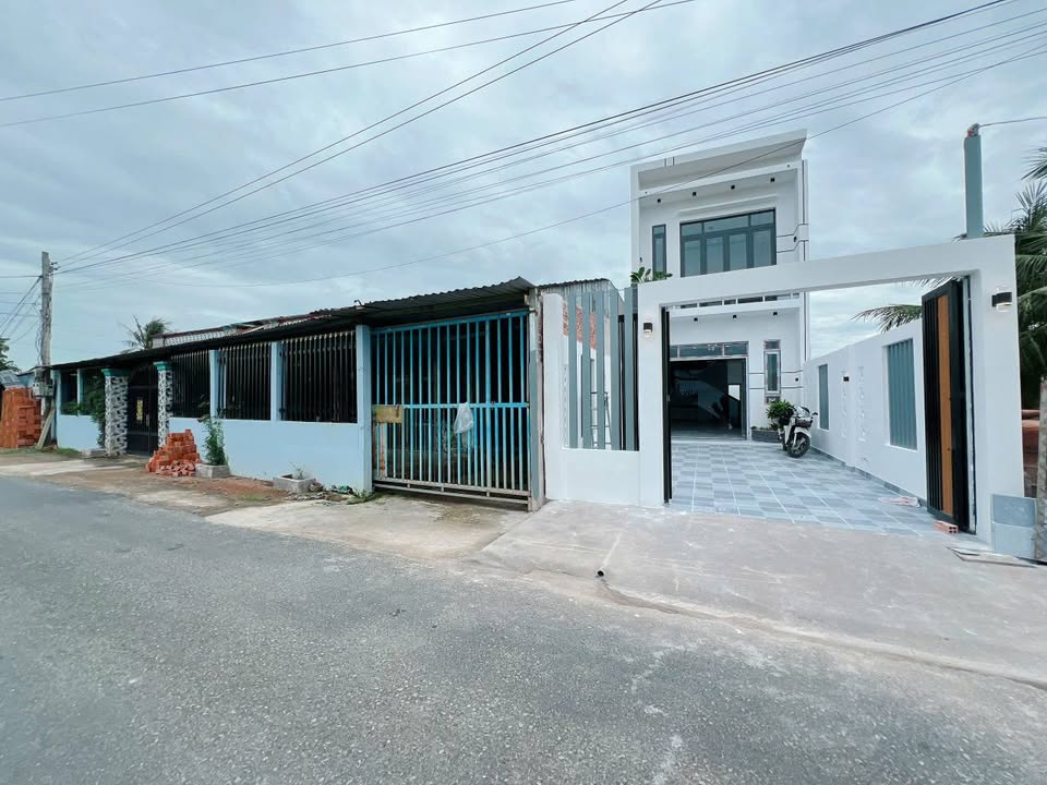 Nhà bán mặt tiền 8m, xã Mỹ Lộc, Cần Giuộc, 121.5m² giá 2.65 tỷ - Sổ đỏ chính chủ!
