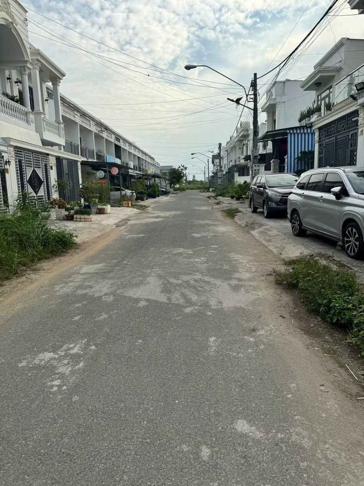 Nhà đẹp 90m² đường 17A, phường 5, TP Vĩnh Long giá 2.29 tỷ - Tiện ích đầy đủ!