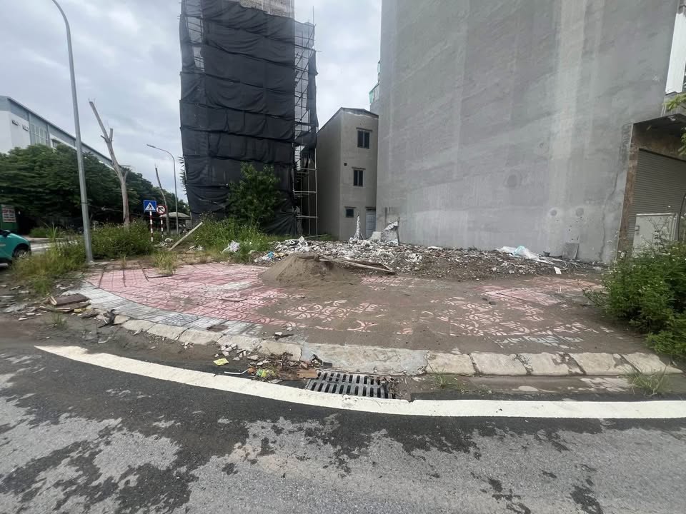 Đất nền góc TĐC Đầm Nấm, Ngọc Thụy, Long Biên 52m² giá 24.5 tỷ - Tiềm năng tăng giá cực lớn!