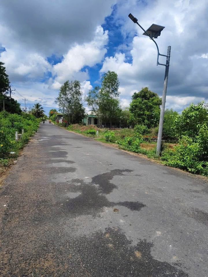 Đất thổ cư 1,5 sào mặt tiền đường Nguyễn Văn Trỗi - 900 triệu - Đầu tư sinh lời!