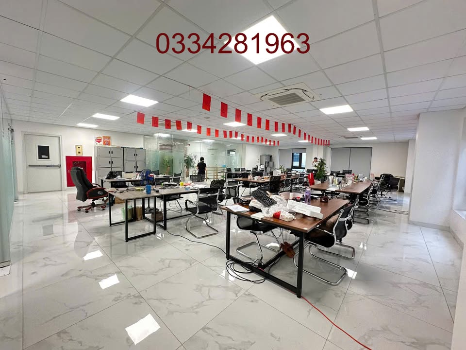 Văn phòng cho thuê quận Thanh Xuân 250m² giá 50 triệu - Thiết kế hiện đại, vị trí đắc địa!