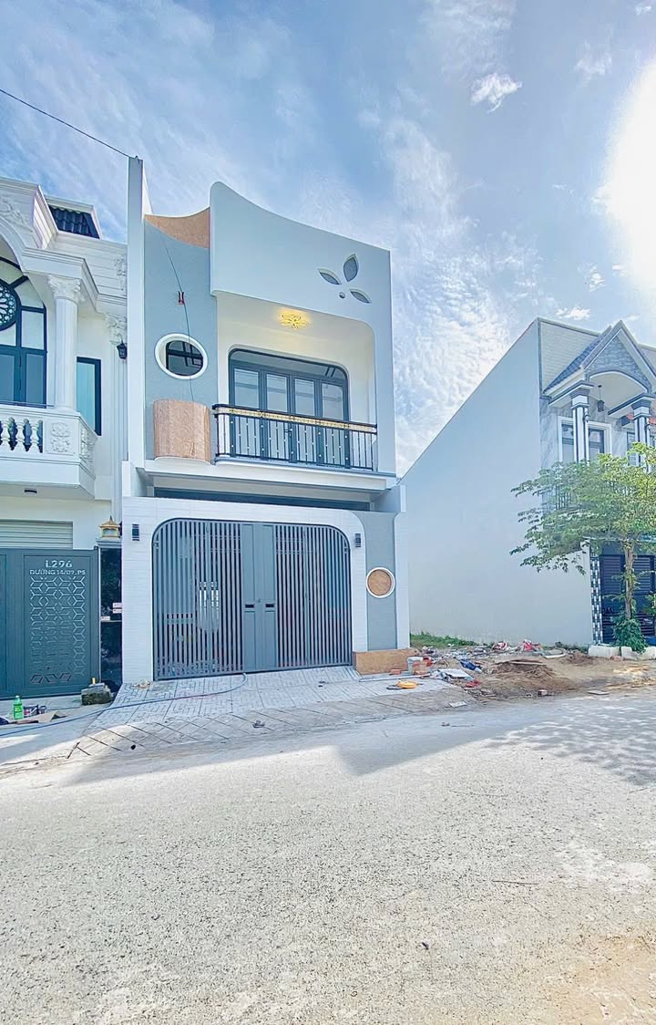 Nhà riêng đường 7A Minh Linh, phường 5, Vĩnh Long 100m² giá 2.88 tỷ - Sổ hồng đầy đủ!