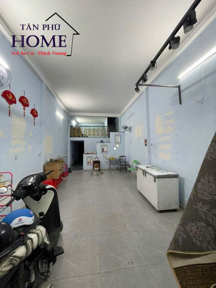 Nhà phố cho thuê Tân Phú 80m² giá 15 triệu - Mặt tiền kinh doanh sầm uất!