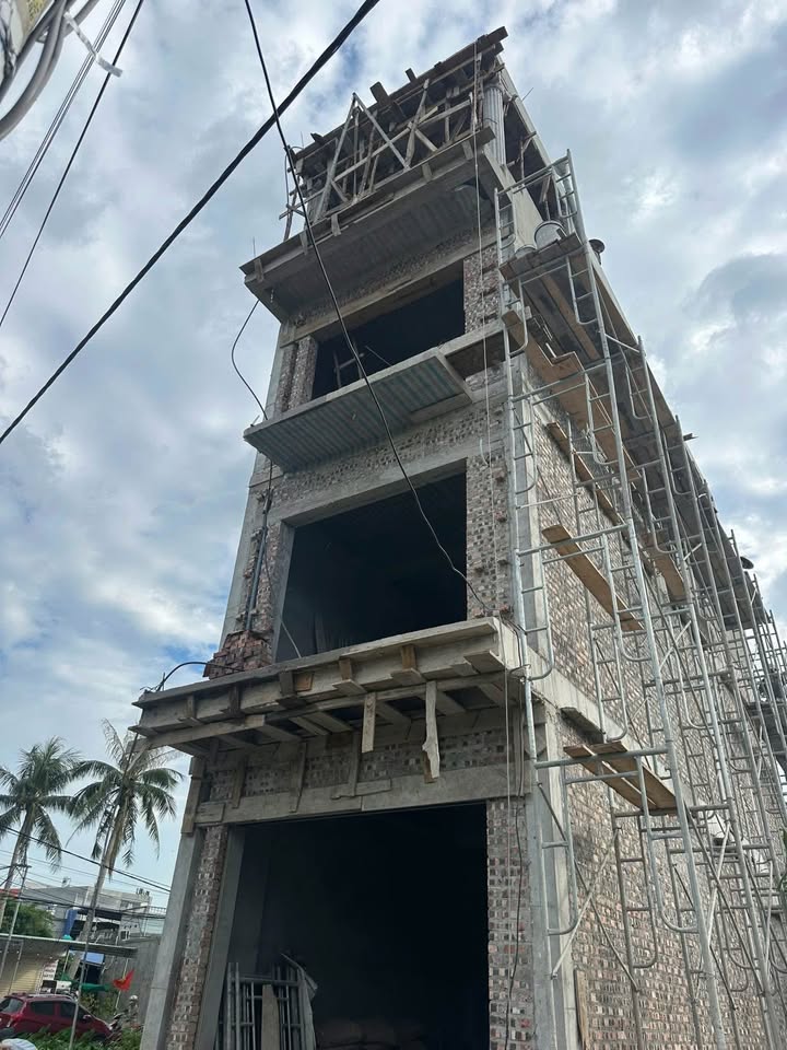 Nhà 4 tầng độc lập tại Đồng Hòa, Kiến An 65m² - Thiết kế gara ô tô tiện lợi!