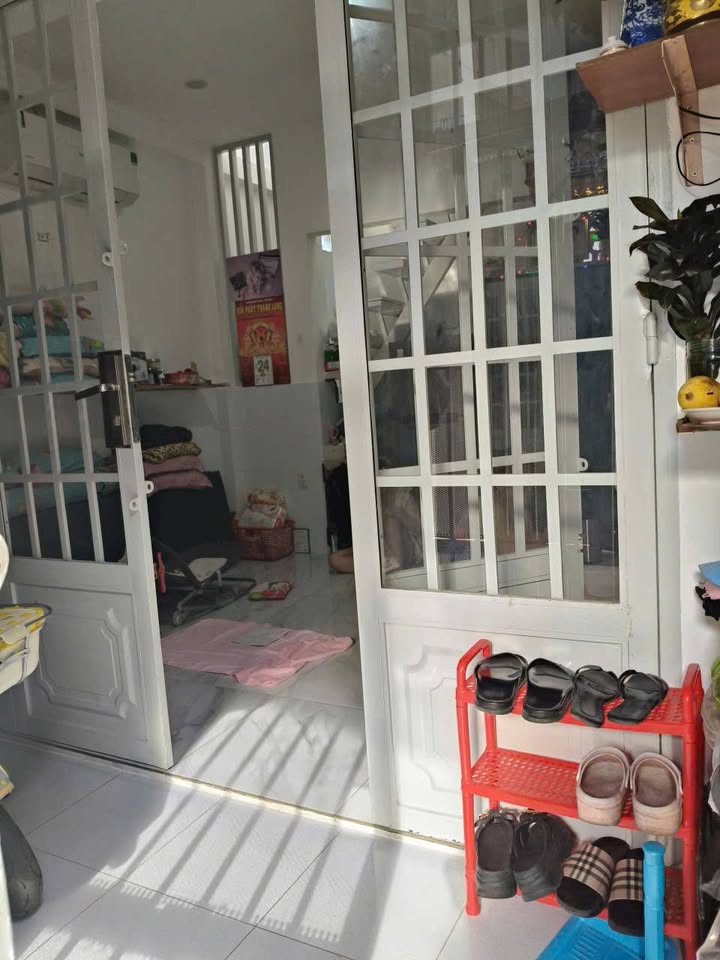 Nhà cho thuê hẻm 2695 Phạm Thế Hiển, quận 8 - Diện tích 28m² chỉ 5 triệu/tháng!