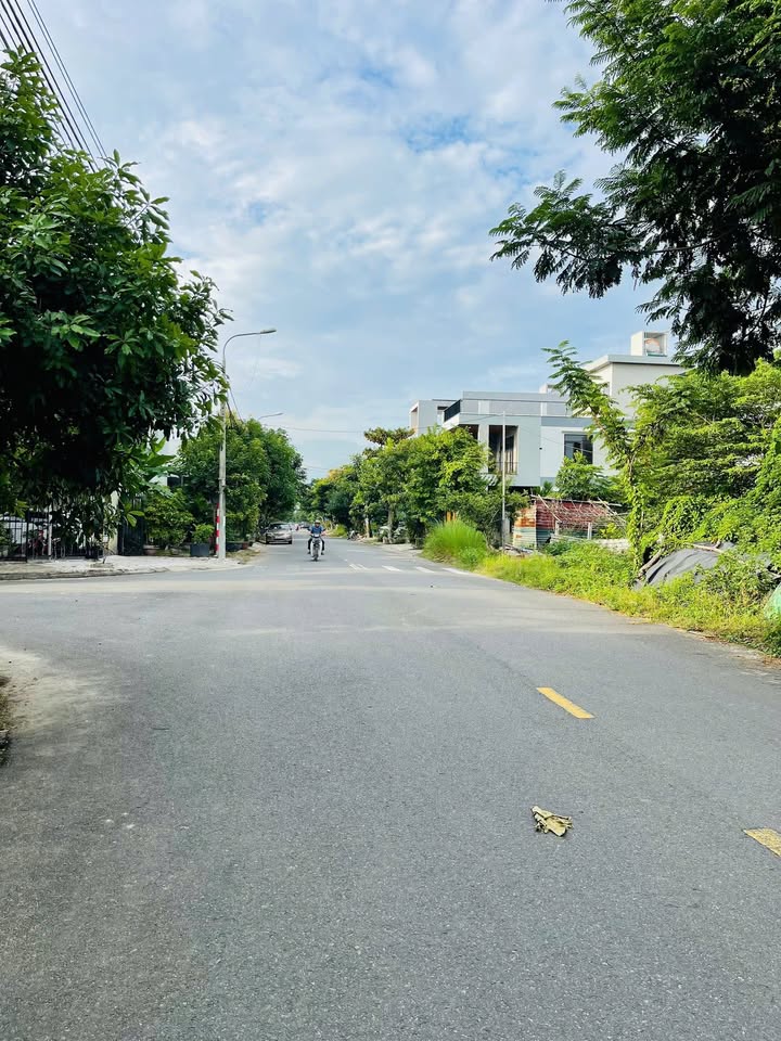 Đất nền đường Hoàng Đình Ái, Hòa Xuân 100m² giá 5.1 tỷ - Vị trí đắc địa gần Aeon Mall!