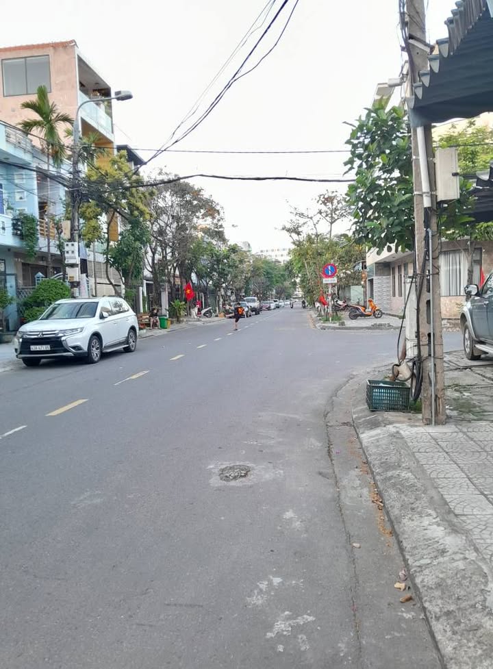 Đất nền lô góc Vũ Trọng Hoàng, Hòa An 70m² giá 4,9 tỷ - Cơ hội đầu tư tuyệt vời!