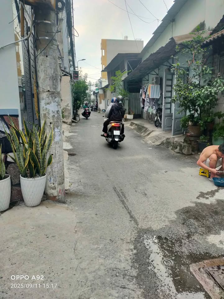 Nhà đẹp 72m² đường Bùi Quang Là giá chỉ 7 tỷ - Nội thất cao cấp, sẵn vào ở!