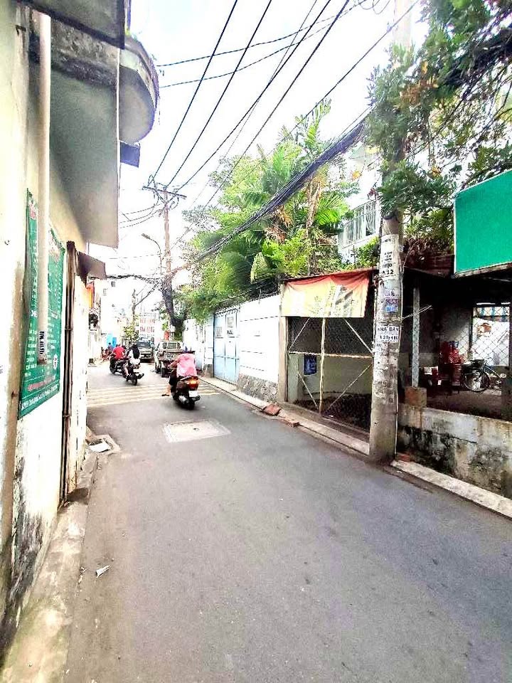 Đất lô góc 141m² Thích Quảng Đức, Phú Nhuận - Giá chỉ 22 tỷ, cơ hội đầu tư tuyệt vời!