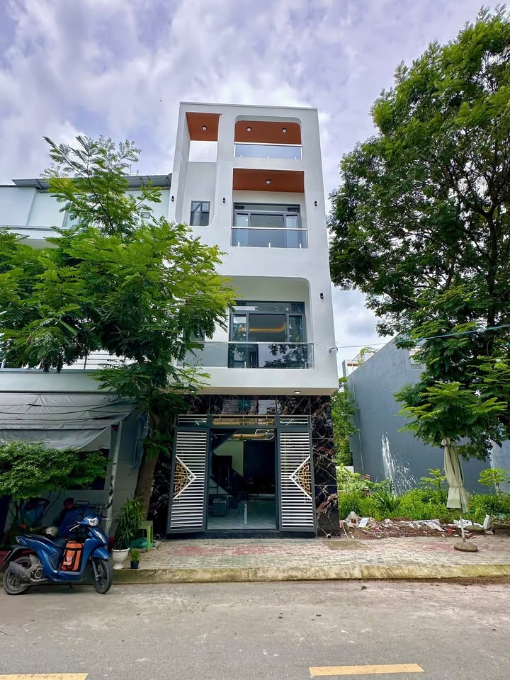 Nhà phố Thuận Giao 75m² giá 6.2 tỷ - Full nội thất cao cấp, sẵn sàng vào ở!