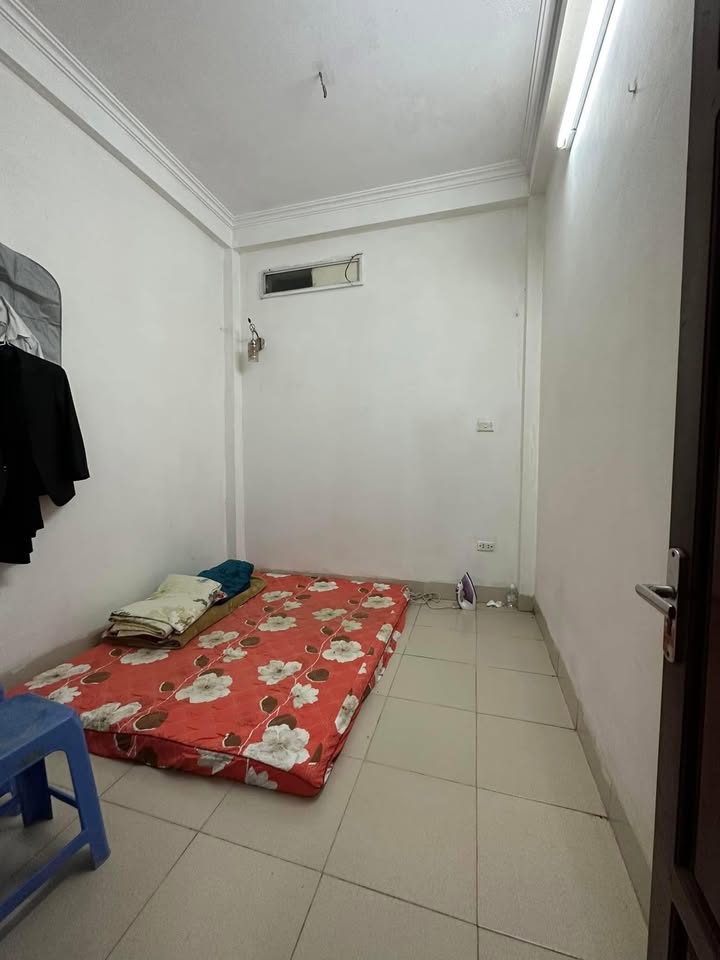 Nhà 3 tầng Lĩnh Nam, Vĩnh Hưng 22m² giá 2.4 tỷ - Ngõ ô tô, không quy hoạch!