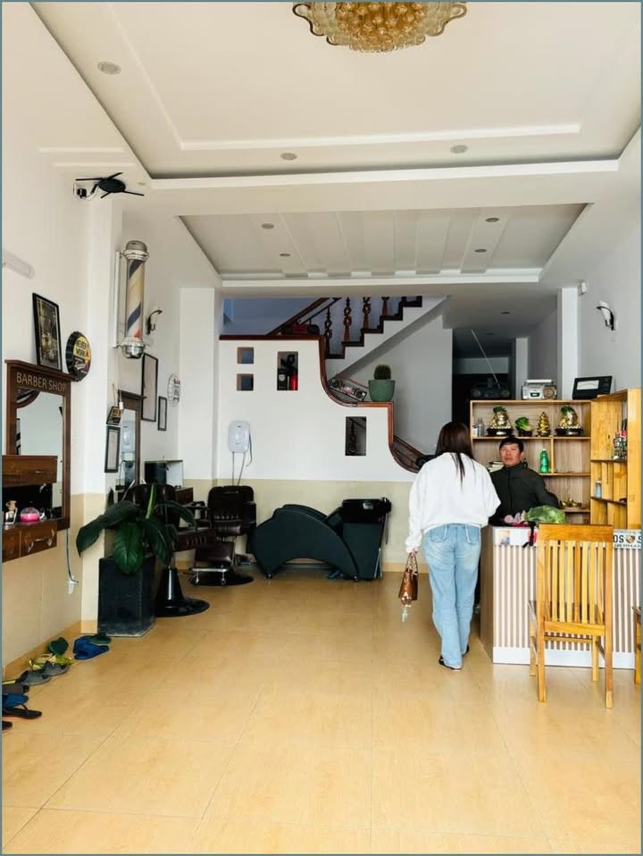 Nhà cho thuê tại Đà Lạt - 250m², 4 phòng ngủ - Giá chỉ 20 triệu/tháng!