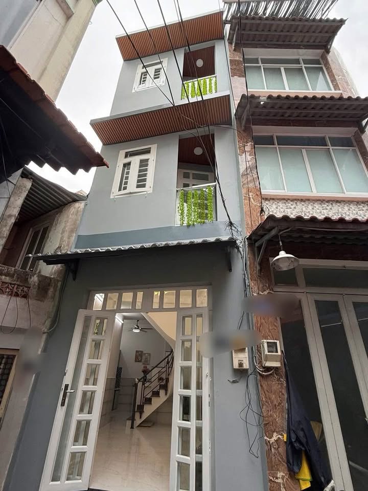 Bán nhà hẻm 617 Ba Đình, quận 8, 27.2m², giá 3.65 tỷ - Sổ hồng riêng, chính chủ!