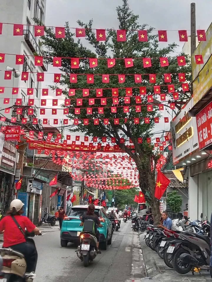 Nhà đẹp phố Bạch Mai 25m² giá 5.85 tỷ - Sổ đỏ chính chủ, thiết kế hiện đại!