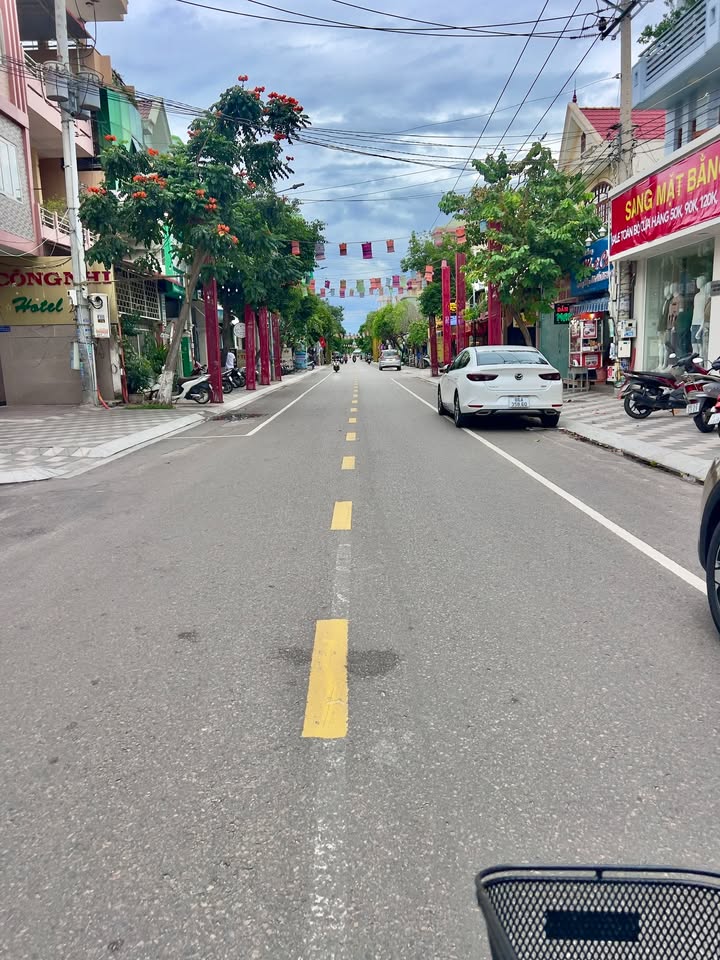 Nhà 2 mặt tiền đường Tuyên Quang, Phú Thủy 215m² giá 13 tỷ - Cơ hội kinh doanh lý tưởng!