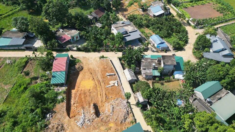 Đất nền Ba Hàng Đồi, Lạc Thủy 60m² giá 398 triệu - Sổ đỏ chính chủ, ô tô vào tận nơi!