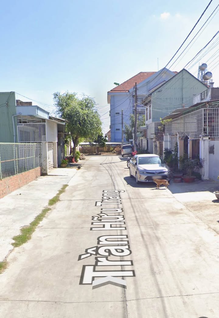 Đất thổ cư 154m² đường Trần Hữu Trang, Duy Tân, Kon Tum - Nhà cấp 4 còn ở tốt, giá 2.5 tỷ!