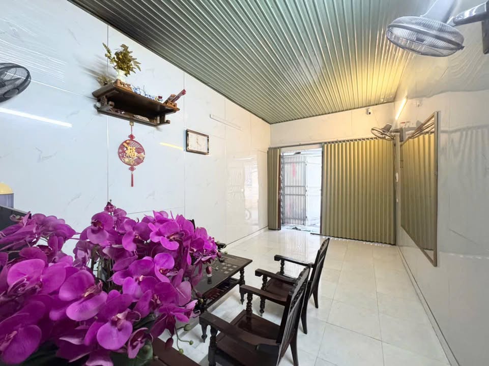 Nhà cho thuê C4 đường Phùng Phúc Kiều, phường Lê Mao - Giá 5 triệu/tháng, đầy đủ tiện nghi!