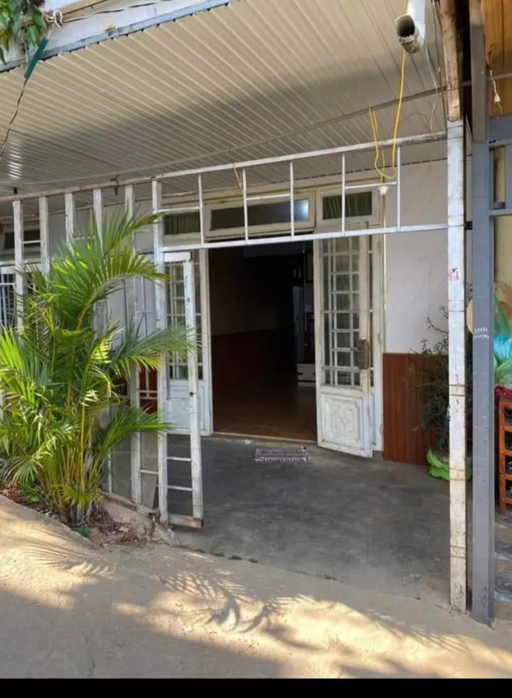 Nhà nguyên căn đường Nguyên Tử Lực P8 Đà Lạt 200m² giá 5 triệu - Sẵn sàng cho thuê ngay!