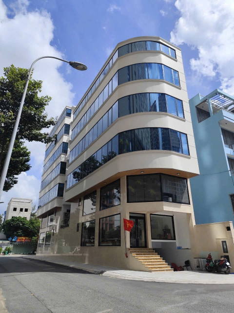 Đất cho thuê mặt tiền đường Tạ Hiện, Thủ Đức - Diện tích 300m² - Giá chỉ 60 triệu/tháng!