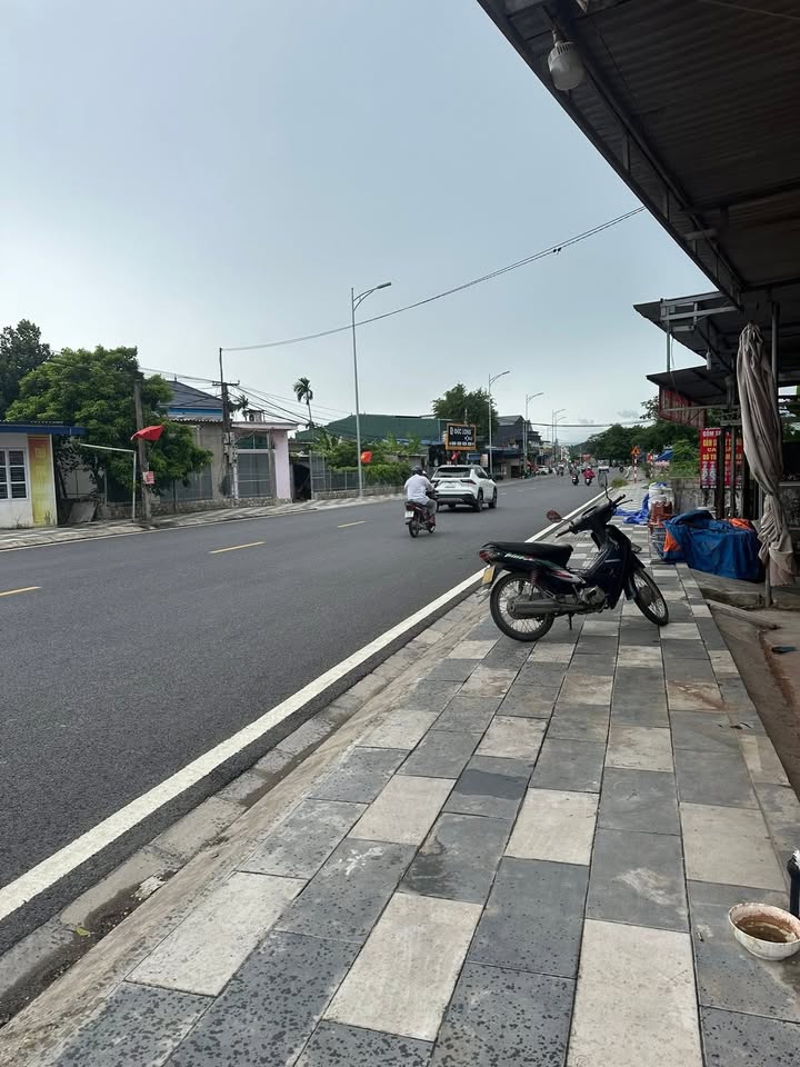 Đất mặt đường 352 Quảng Thanh 150m² giá 4.5 tỷ - Đầu tư sinh lời chắc chắn!