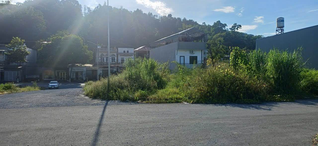 Đất nền hai mặt tiền đường H11, Bắc Lệnh, Lào Cai 116m² - Chính chủ bán gấp!