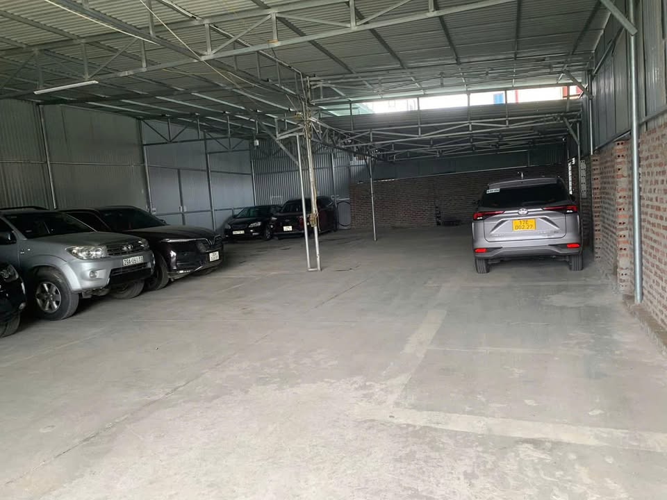 Kho xưởng cho thuê 330m² tại Minh Khai - Bắc Từ Liêm - Giá 27 triệu/tháng