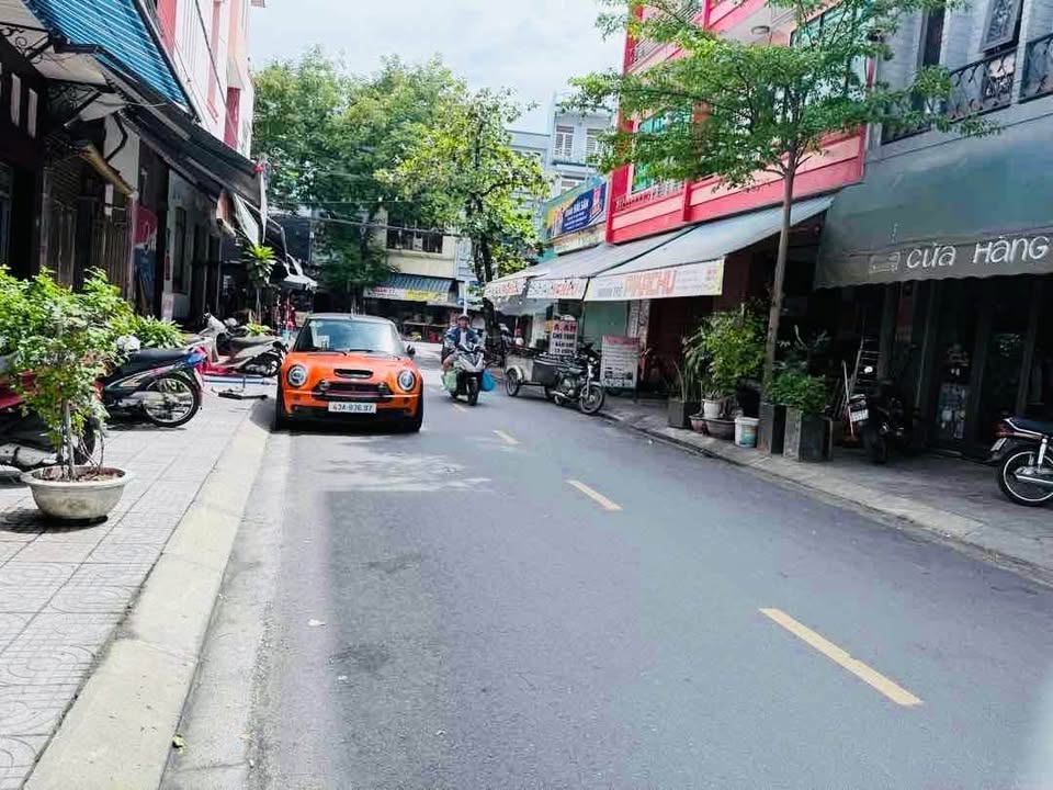 Nhà mặt tiền Bàu Hạc 47m² giá 7 tỷ - Kinh doanh sầm uất ngay trung tâm Đà Nẵng!