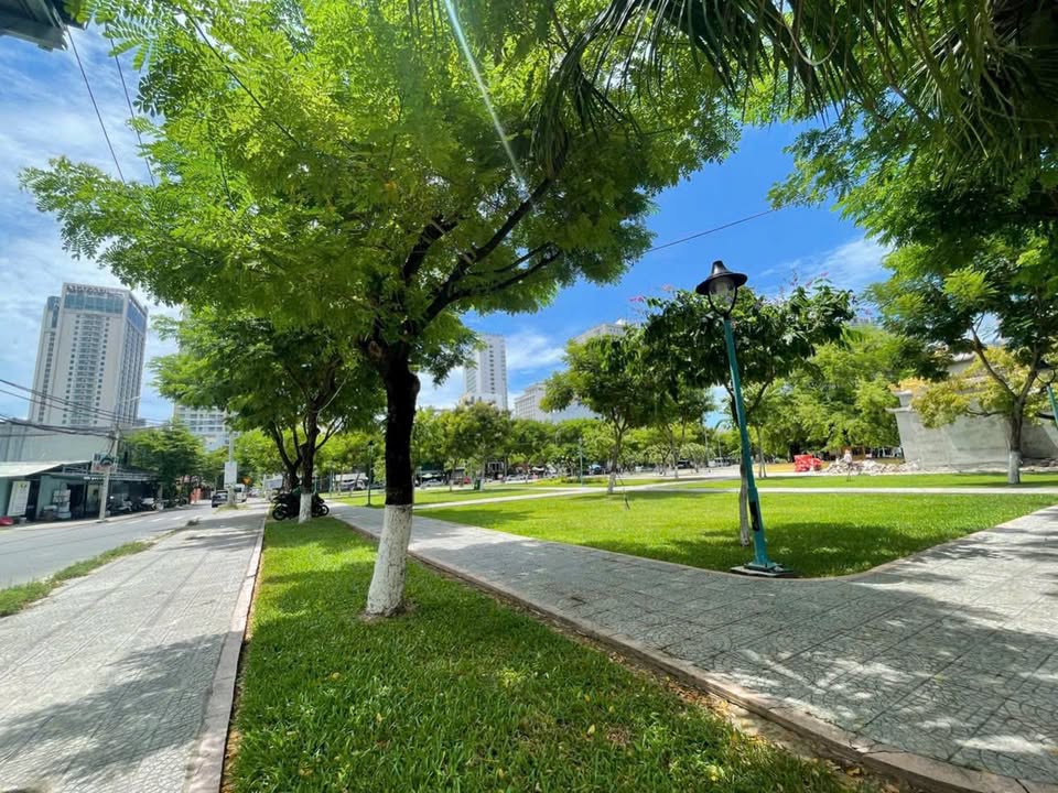 Đất góc 2 mặt tiền Đà Nẵng 125.7m² giá 24 tỷ - Cơ hội đầu tư sinh lời!