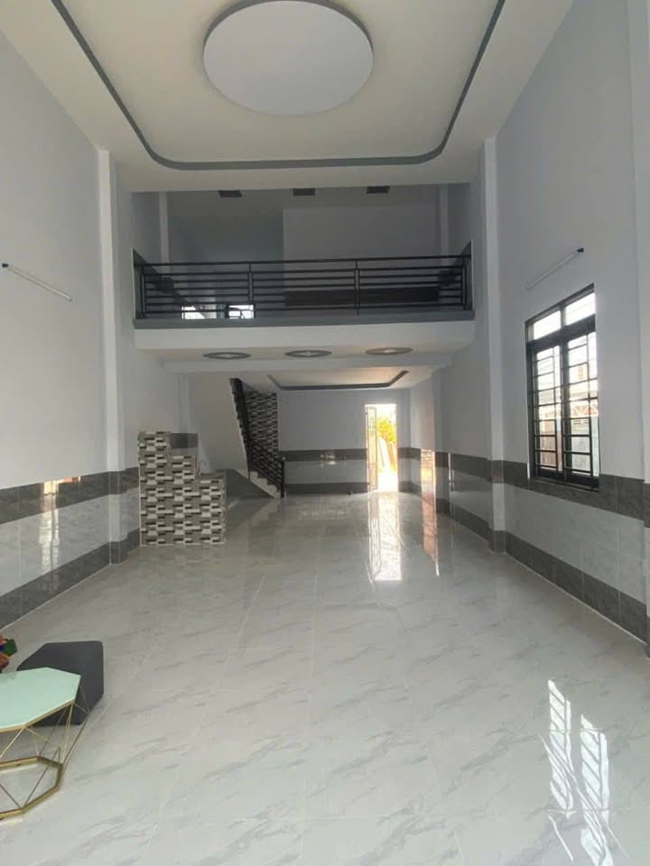 Nhà nguyên căn mặt tiền Bà Điểm 125m² giá 10 triệu - Nhà mới 100% sẵn sàng vào ở!