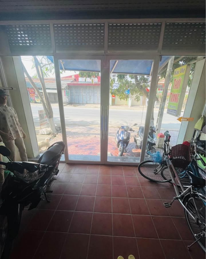 Nhà cấp 4 kiên cố Quốc lộ 6, Mai Sơn, 117m² giá 2 tỷ - Hướng Tây Nam