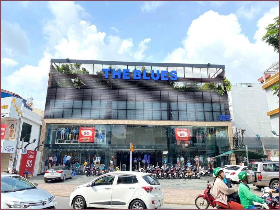 Cho thuê tòa nhà mặt tiền Lê Văn Sỹ, P13, Q3 - Diện tích 1140m² - Kinh doanh sầm uất!