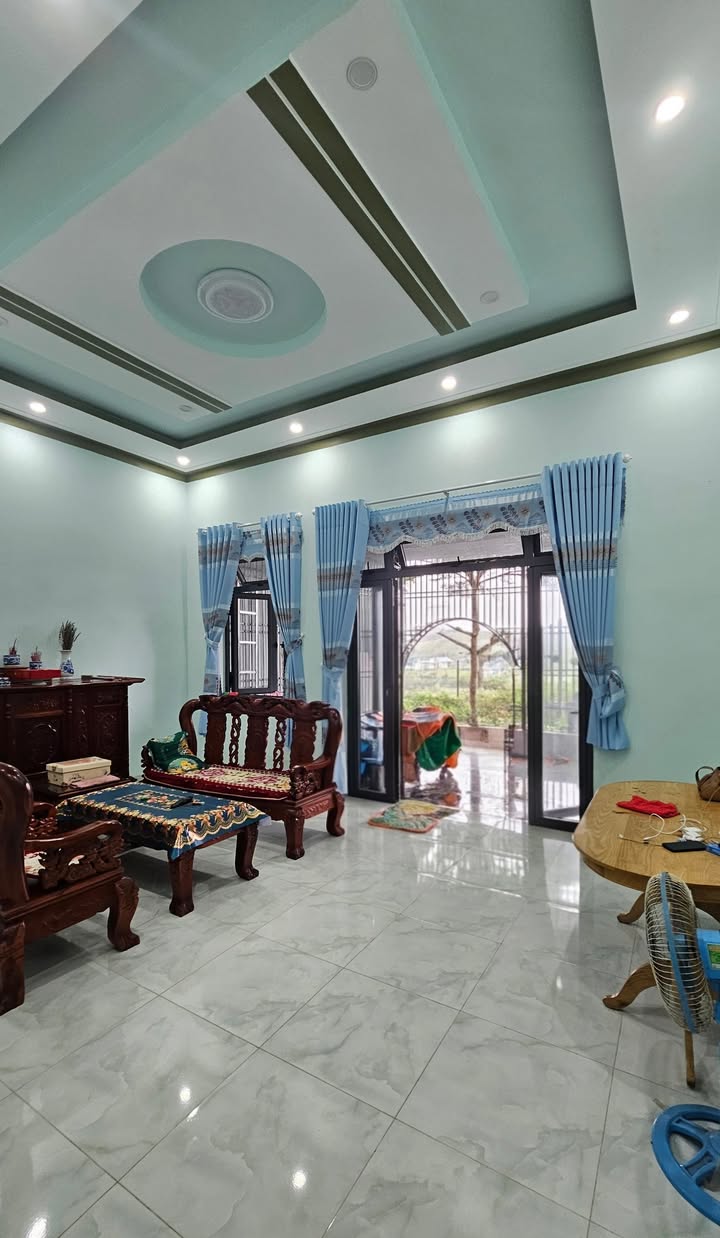 Nhà hẻm Trần Nhật Duật, Bảo Lộc 138m² giá 1.95 tỷ - Gần chợ và tiện ích